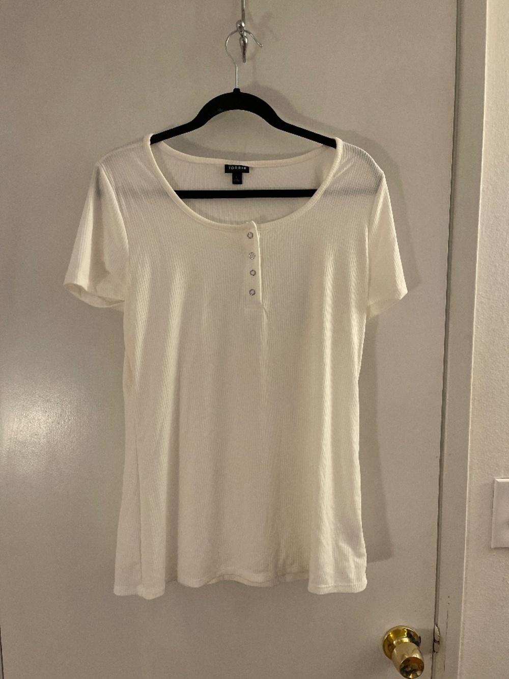 Torrid size 1 white shirt